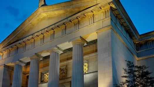 view of front entrance of Cincinnati Art Museum